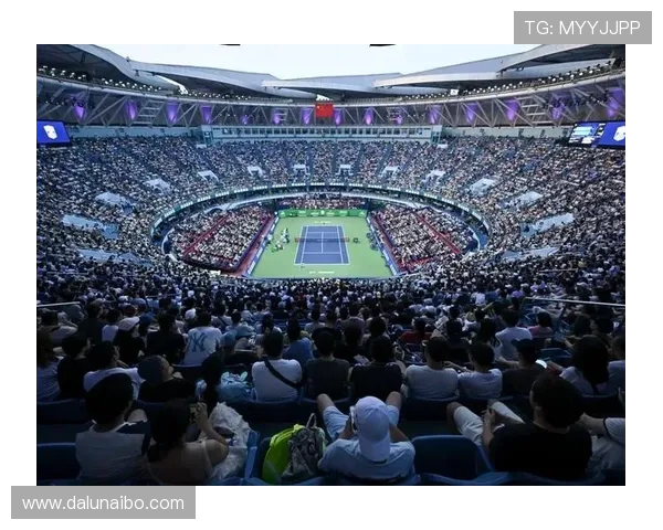 网球大满贯赛季回顾：年终排名激烈竞争新星崛起