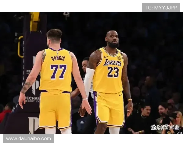 詹姆斯再创历史纪录，湖人迎来关键胜利，NBA赛季战况更新