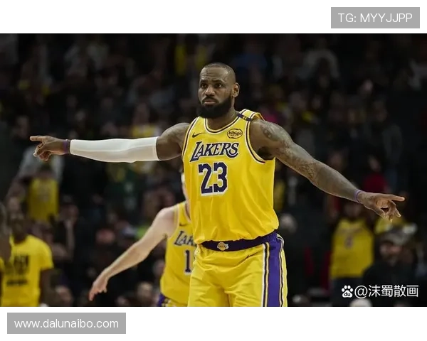 詹姆斯带领湖人冲击西部前列联盟格局迎来新变化季后赛形势更加明朗